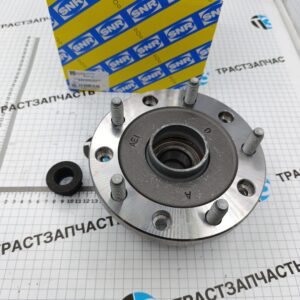Ступица колеса задняя TR > 06 FWD R15 BK212B664AB/1377911/1756721 SNR (c гайкой)