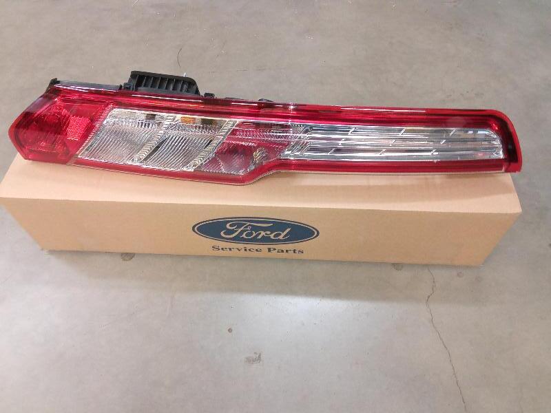 Фонарь задний Ford CUSTOM LH TR > 12 FORD BK2113405AJ/2411271 OTOCAH - Миниатюра товара 1