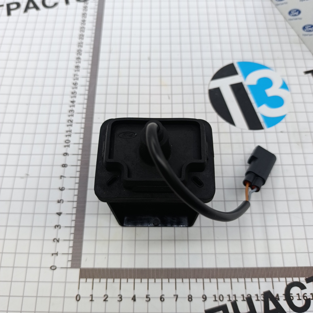 Фонарь номерного знака TR > 06 (все варианты с кузовом типа шасси) 92VB13550BB/4388315 OTOCAH - Миниатюра товара 2