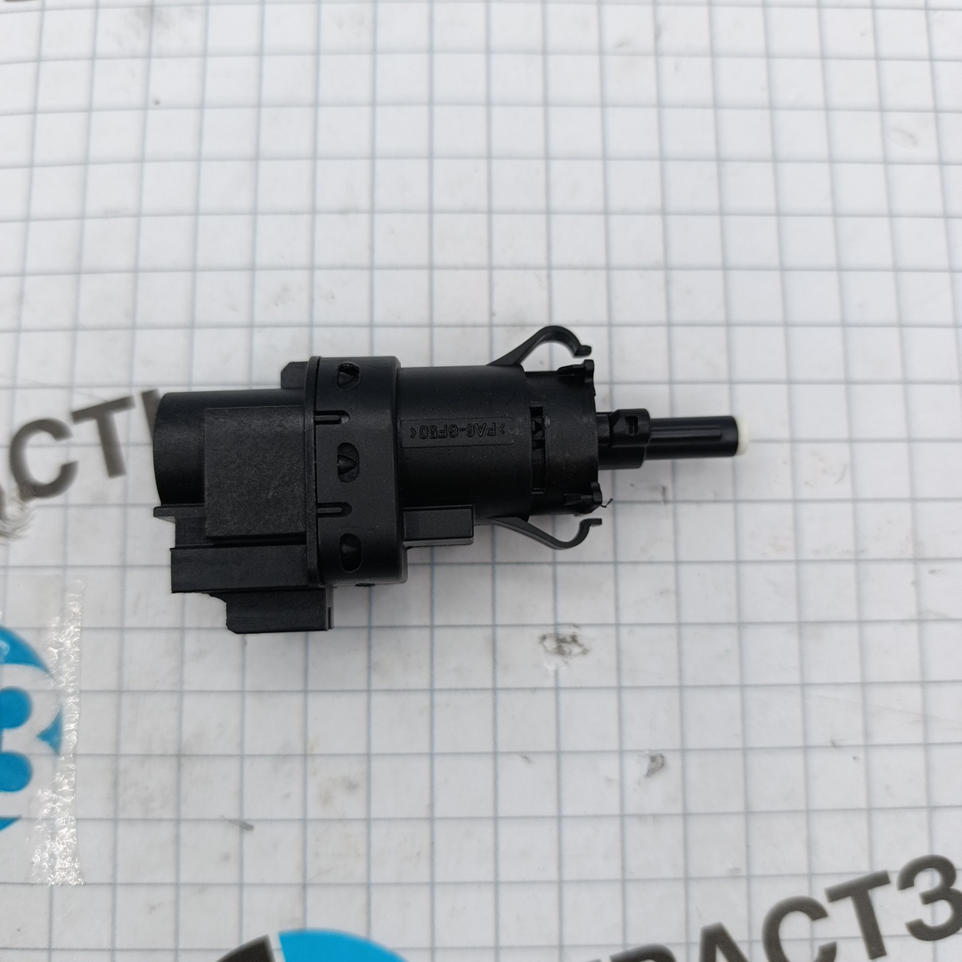 Датчик стоп-сигналов TR > 06  3M5T13480AC/4832217 (JMC=Ford Europe) - Миниатюра товара 2