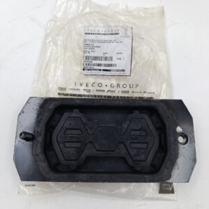 Подушка радиатора нижняя Iveco Daily 35-50с15 (06-11) 504294809/93809291 ORG IVECO