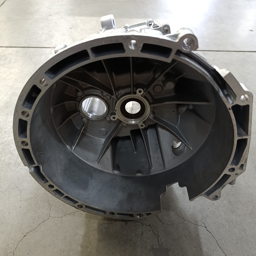 Корпус МКПП Ford Transit 2.2 МТ82 (колокол,передн.часть) 2378210/1815705/2064152 - Миниатюра товара 3
