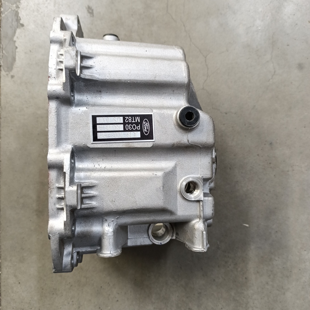 Корпус МКПП Ford Transit 2.2 МТ82 (колокол,задн.часть) 1427654/1512729/1717775 - Миниатюра товара 2