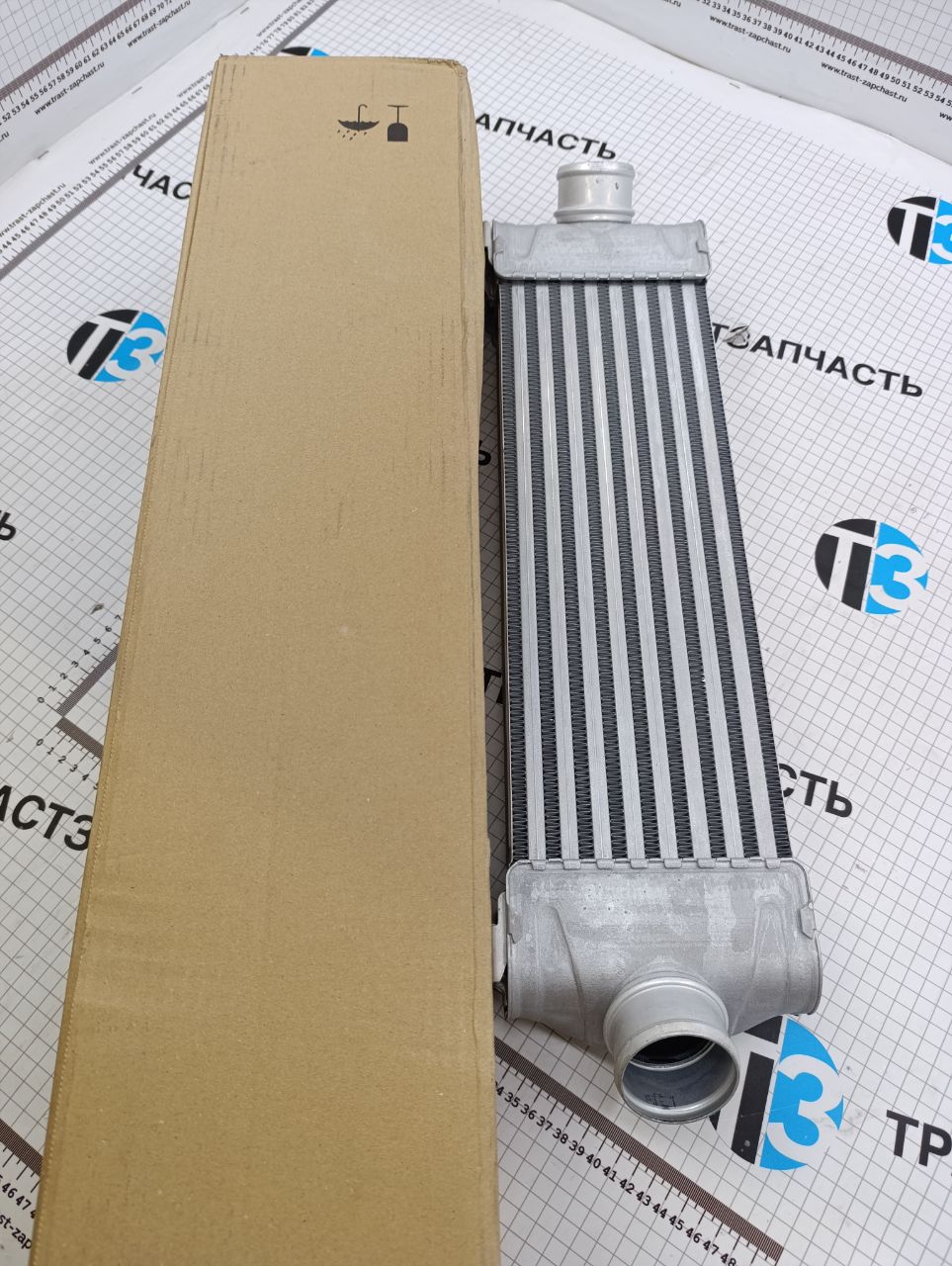 Интеркулер 2.2-2.4 евро4 (без отверстие под датчик) 6C119L440AC/1423732 JMC - Миниатюра товара 1