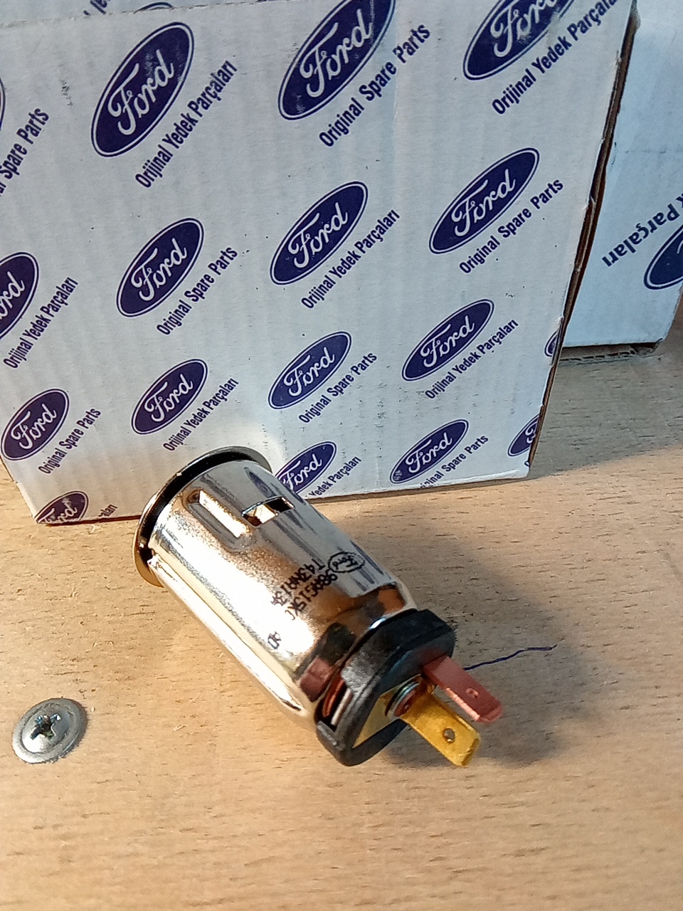 Прикуриватель Ford (нижняя часть) 98AG15K047AD/1447680 OTOCAH - Миниатюра товара 1