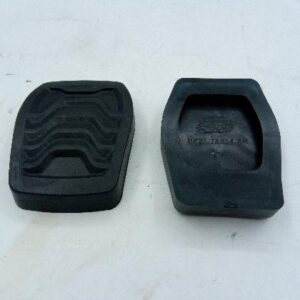 Накладка педали тормоза и сцепления TR > 14  GK29-7A624AA