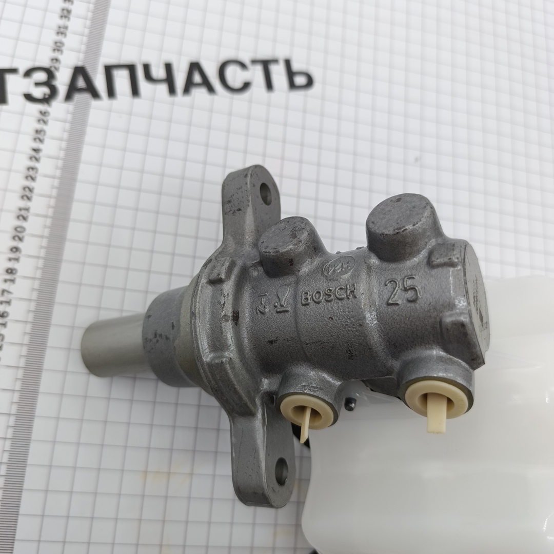 Главный тормозной цилиндр Ford ТЗ TR > 06 с бачком 6C112K478BD/1573041/1756265 BOSCH EUROPE - Миниатюра товара 3