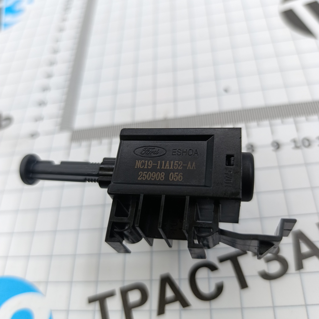 Датчик сцепления (лягушка)  TR > 14  NC1911A152AA/1439868 Ford JMC - Миниатюра товара 3