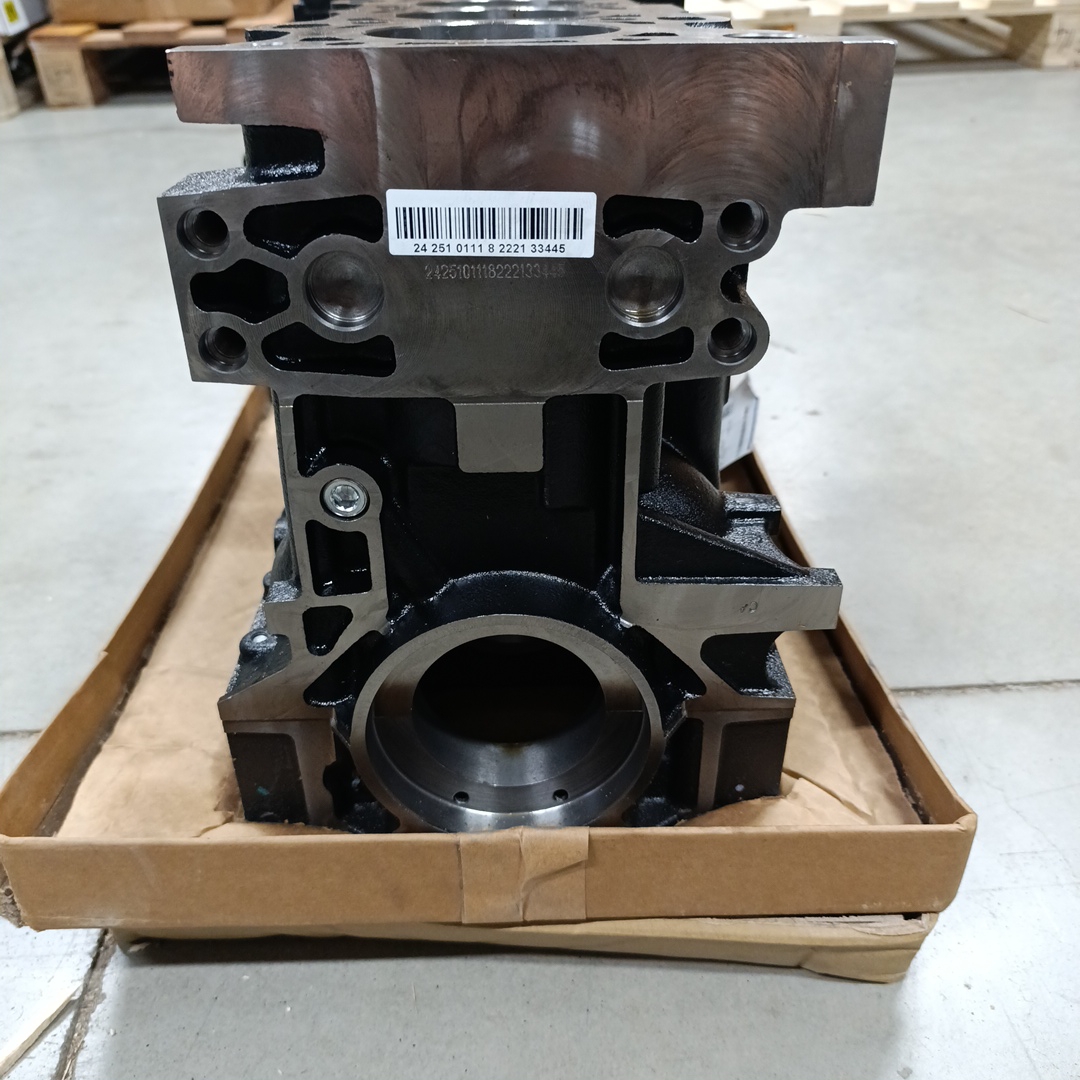 Блок цилиндров 2.3 Fiat Ducato 2.3JTD (пустой) 504049279/5802026962 - Миниатюра товара 4