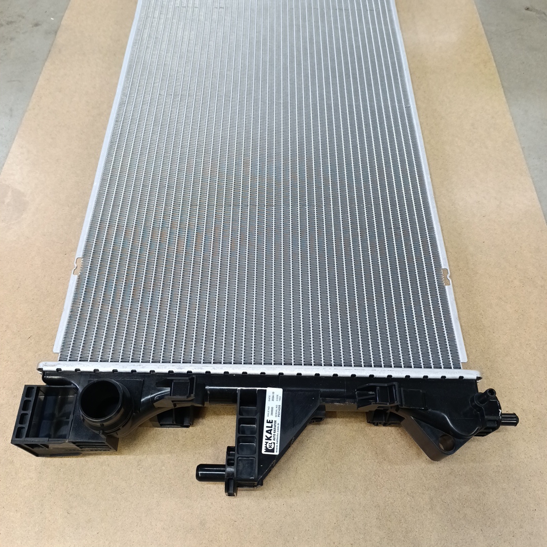 Радиатор охлаждения (ДВС) основной Peugeot Boxer (Евро 6) 1613996380/1626264480 KALE - Миниатюра товара 4