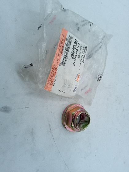 Гайка хвостовика редуктора Sollers Atlant 2.7 2402203R0090 (ORIGINAL JAC) - Миниатюра товара 1