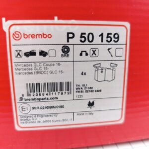Тормозные колодки передние Mercedes W205/S205/X253 BREMBO
