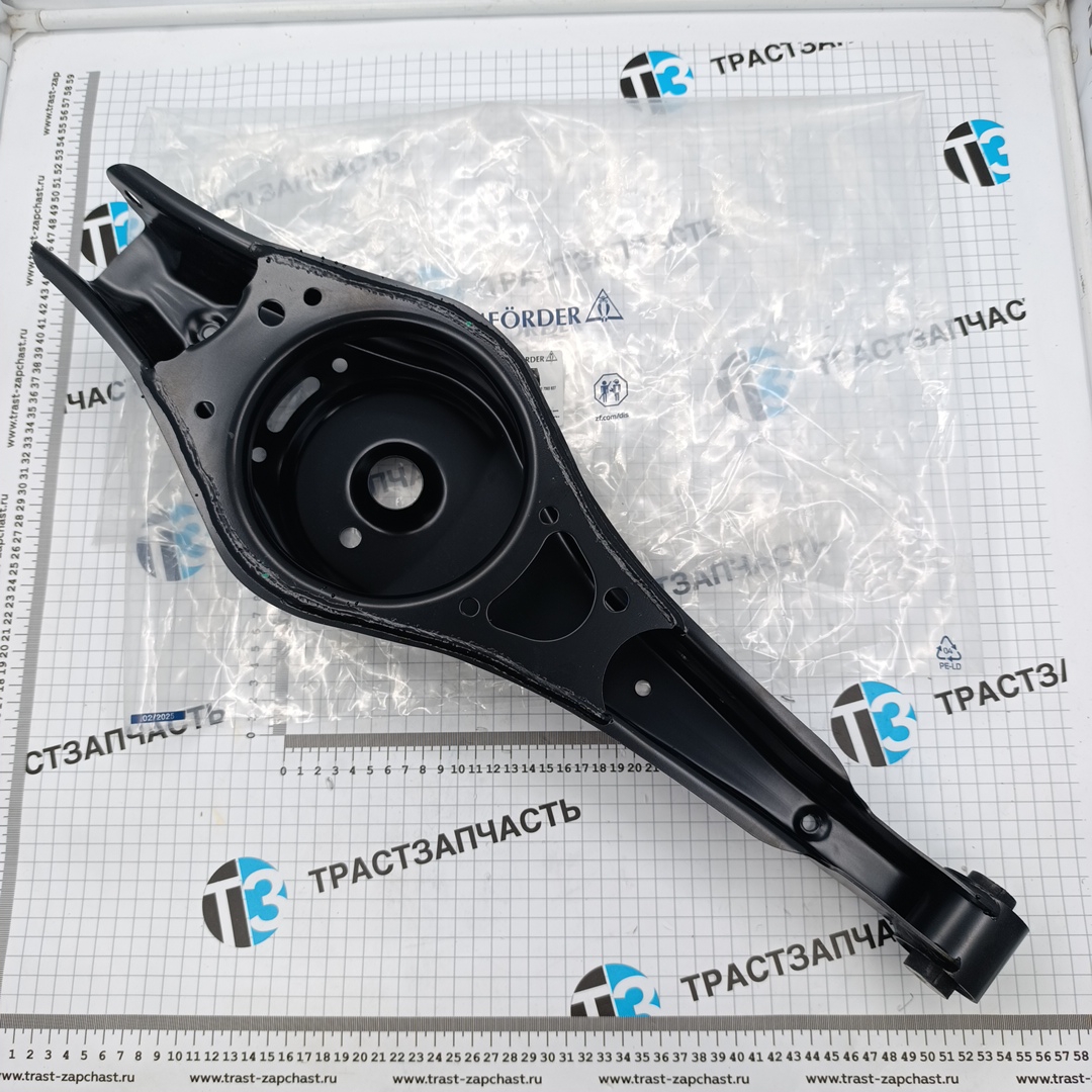 Рычаг задней подвески VAG Audi A3(8P1/8PA), Q3 (8UB/8UG) Skoda Oktavia(1Z), VW Golf (попер.,нижний) - Миниатюра товара 1