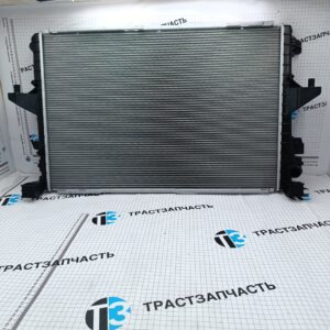 Радиатор охлаждения (ДВС) основной Volkswagen Transporter, Multivan T5/T6 2.0 TDI (с 2009 по 2019г.)