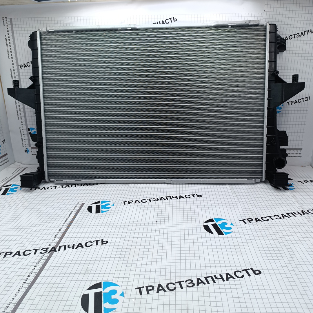 Радиатор охлаждения (ДВС) основной Volkswagen Transporter, Multivan T5/T6 2.0 TDI (с 2009 по 2019г.) - Миниатюра товара 1