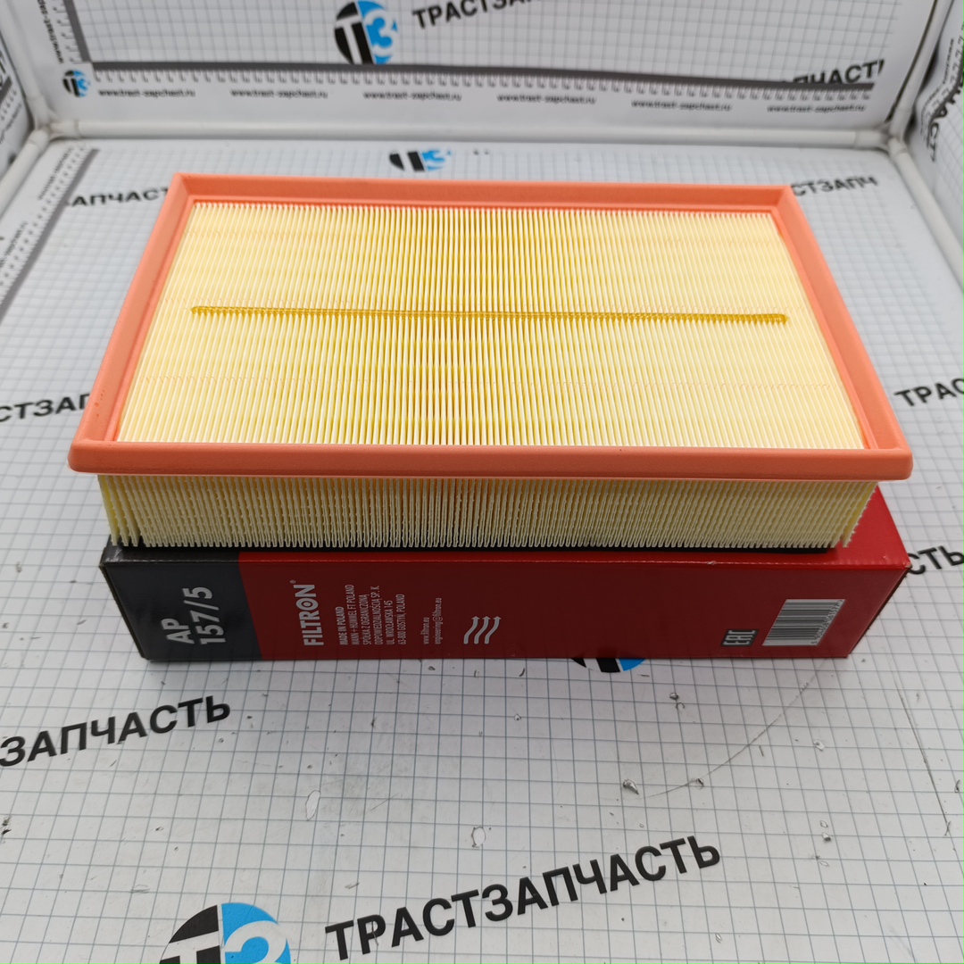 Фильтр воздушный Volkswagen Multivan (T5, T6) 03- / Transporter (T5, T6) 03- Filtron - Миниатюра товара 1