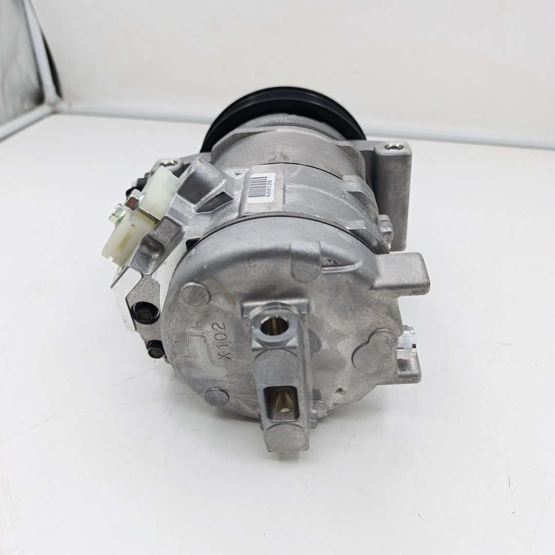 Компрессор кондиционера Mercedes Sprinter OM651 A0002344011 DENSO - Миниатюра товара 4