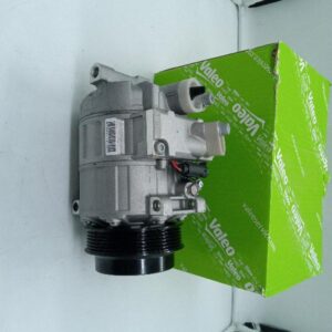 Компрессор кондиционера Mercedes Sprinter OM642 A0012303211 VALEO
