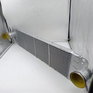 Интеркулер Volkswagen Transporter T5 1.9-2.0 7E0145804B KALE