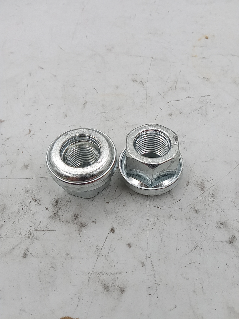 Гайка колесная Sollers Atlant 3101060R001 (под переднюю шпильку) ТЗ (ТрастЗапчасть) - Миниатюра товара 1