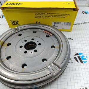 Маховик двухмассовый VAG AUDI A3 II/SKODA/VW GOLF V-VI/PASSAT VI 2.0 LUK EUROPE