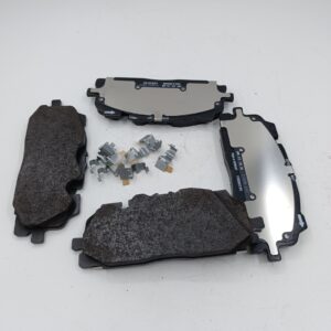 Тормозные колодки передние VAG Audi Q8 (+скобы) ORIGINAL