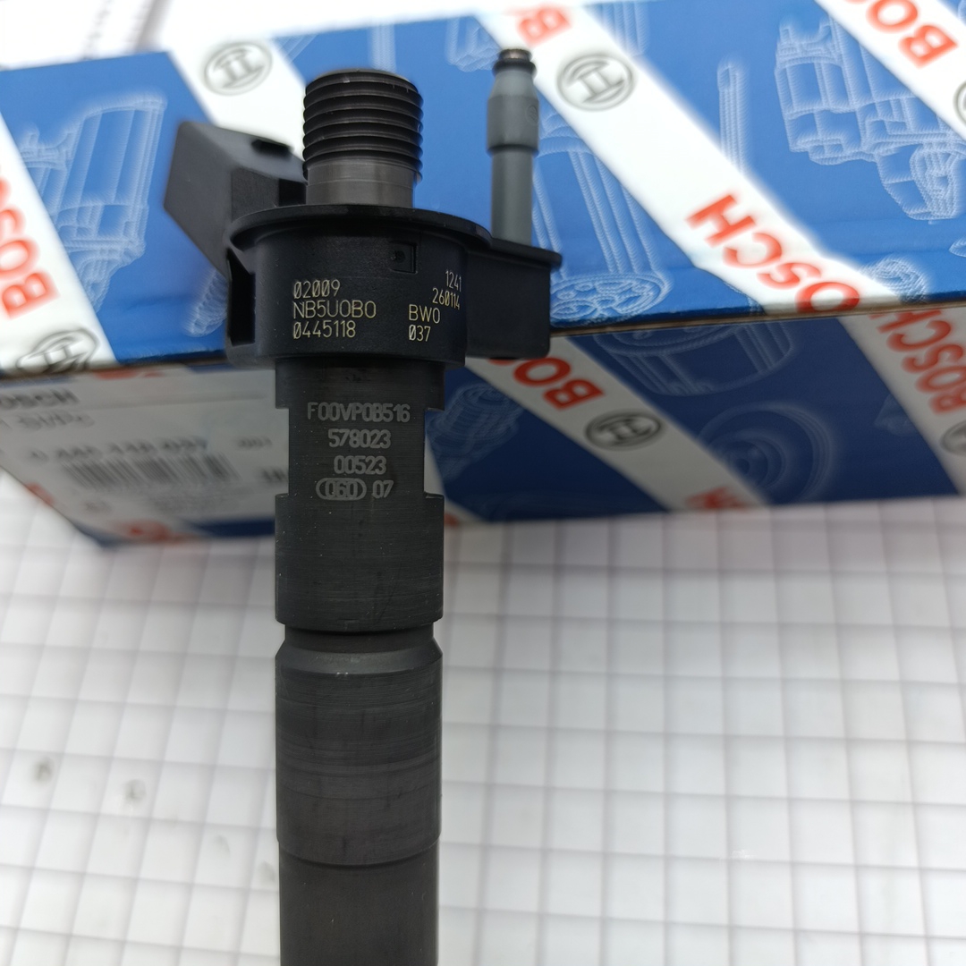Форсунка топливная BMW B57D 13538571565/0445118037 ORIGINAL BOSCH - Миниатюра товара 1