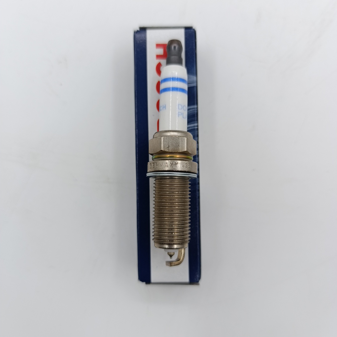 Свеча зажигания JAC J7, JS4 ,Москвич 3 1026080GH500 ( ORIGINAL BOSCH )