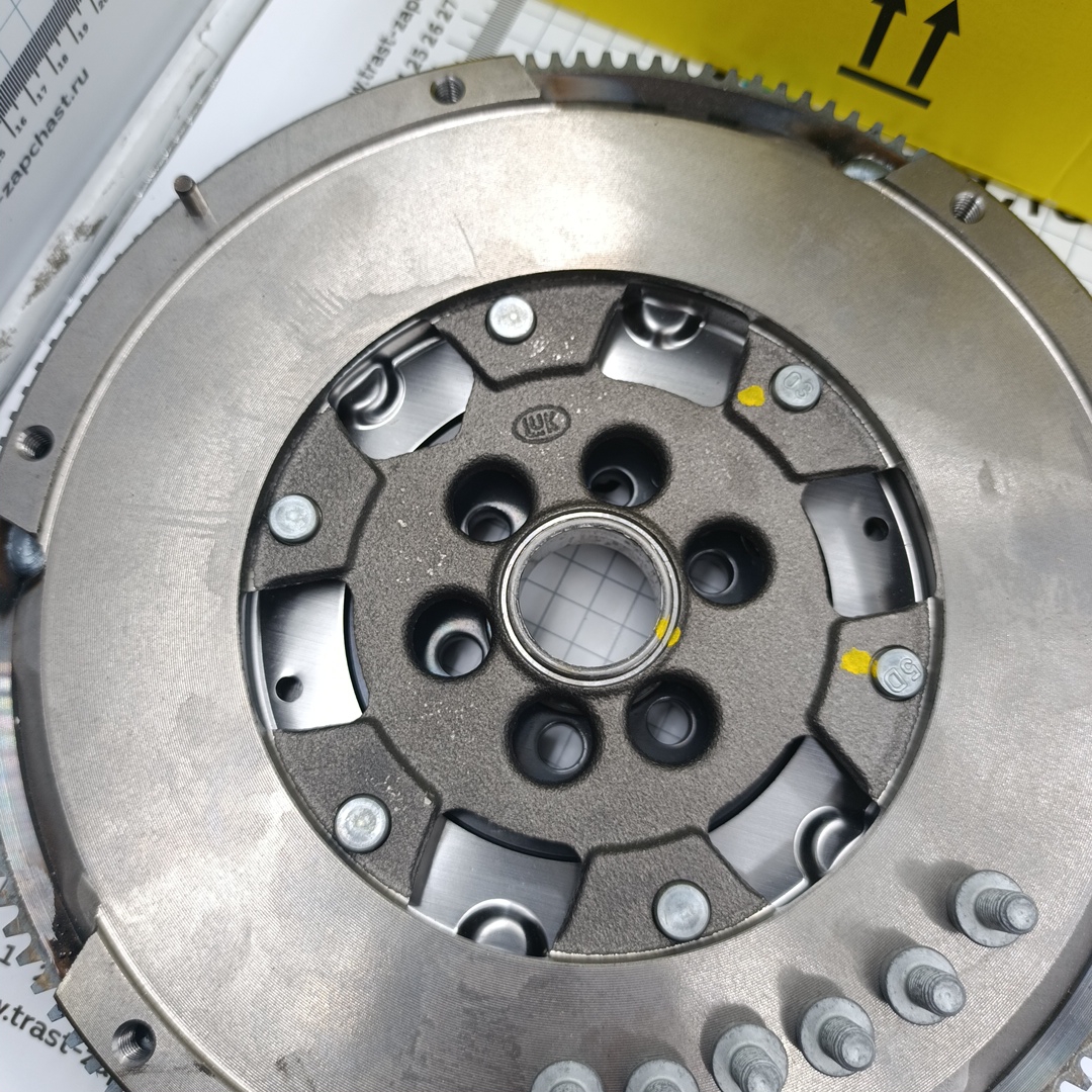Сцепление VAG Audi, Seat, Skoda, Volkswagen 1.9TDI 00-06 2.0TDI 05-10 (полн.к-т двухмас.) LUK EUROPE - Миниатюра товара 4