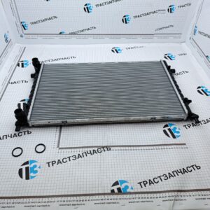 Радиатор охлаждения (ДВС) (Основной) VAG Audi A3, Skoda Octavia, Volkswagen Caddy, Golf MAHLE